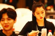 鹿晗关晓彤娱乐圈吃瓜,揭秘明星恋情背后的真相